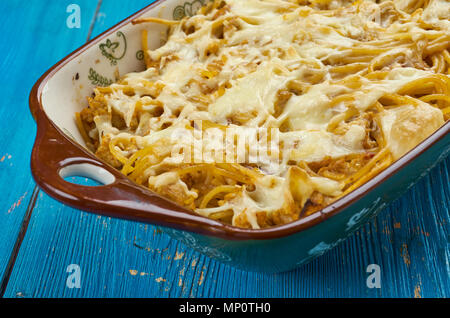 Fromage à la crème au four Cocotte Spaghetti Banque D'Images