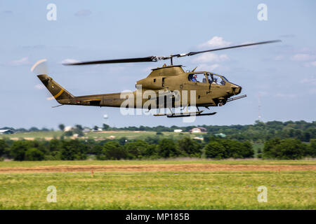 AH-1 Cobra hélicoptère au centre du Texas Airshow Banque D'Images