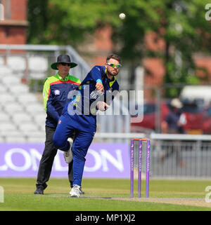 Unis Old Trafford, Manchester, Royaume-Uni. 20 mai, 2018. Le Cricket, Royal London Un jour, coupe du Lancashire et Durham ; Ryan Pringle bols pour Durham : Action Crédit Plus Sport/Alamy Live News Banque D'Images