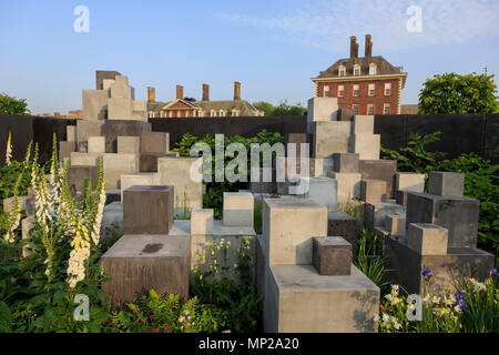 Londres, Royaume-Uni. 21 mai 2018. Skin Deep show garden par Robert Barker Appuyez sur Jour à la 2018 RHS Chelsea Flower Show qui ouvre ses portes au public demain. Photo : Bettina Strenske/Alamy Live News Banque D'Images