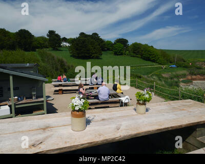 Porthcurnick Beach Hut, cachés, Portscatho, Cornwall. Banque D'Images