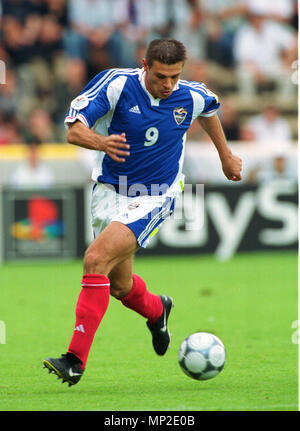 Football : Opek - Bruges Belgique 21.06.2000, tournoi de l'UEFA Euro 2000, phase de groupes (groupe C), de la Yougoslavie contre l'Espagne 3:4 ---- Savo Milosevic Banque D'Images