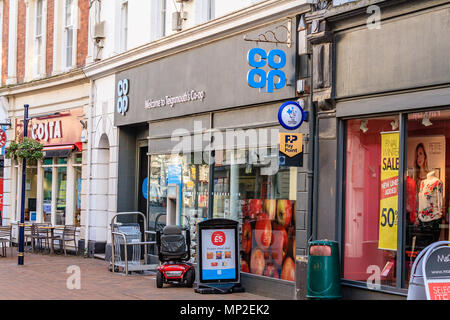 Un Co-op un supermarché sur high street, Teignmouth, Devon. Feb 2018. Banque D'Images