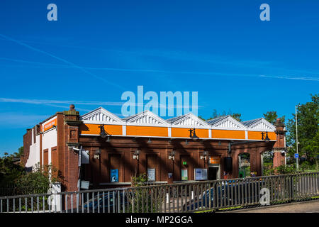 Watford High Street, Watford, Hertfordshire, Angleterre, Royaume-Uni Banque D'Images