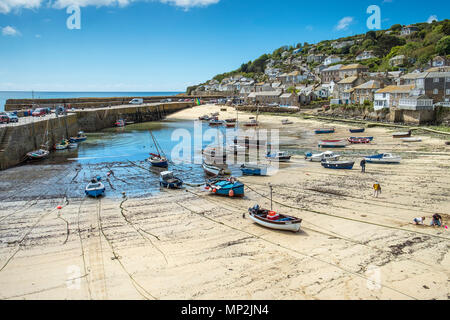 Mousehole à Cornwall. Banque D'Images