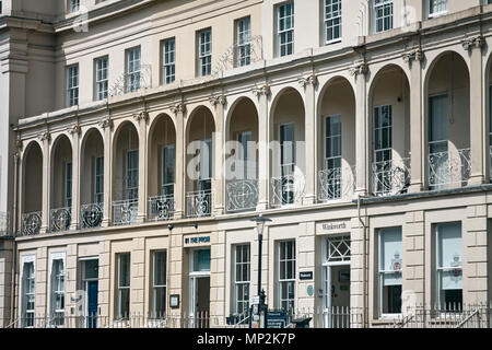 Les bureaux municipaux de Cheltenham, foyer de la Cheltenham Borough Council vue de la promenade, Cheltenham, Gloucestershire. Banque D'Images
