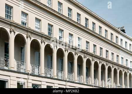 Les bureaux municipaux de Cheltenham, foyer de la Cheltenham Borough Council vue de la promenade, Cheltenham, Gloucestershire. Banque D'Images