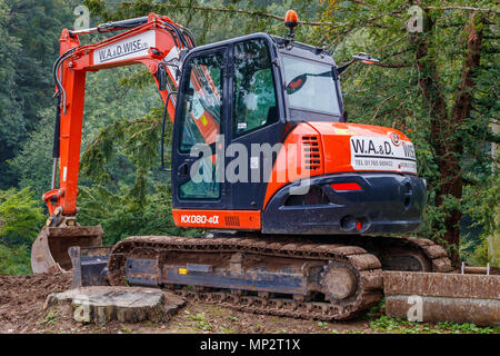 Excavatrice KUBOTA KX080-4α à l'œuvre dans la forêt dans le Nord du Yorkshire, UK. Exploité par W.A & D. Wise Ltd. Banque D'Images