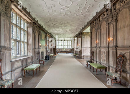 La longue galerie à Haddon Hall, près de Bakewell, Derbyshire, Angleterre, RU Banque D'Images