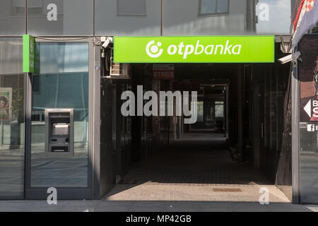 VUKOVAR, Croatie - 12 MAI 2018 : OTP Bank (la Banque OTP) logo sur leur bureau principal de Vukovar. OTP Bank Group est l'une des plus grandes banques hongroises, spr Banque D'Images