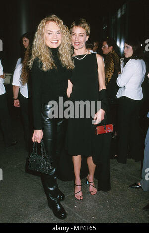 Dyan Cannon +Grant Jennifer(d) - Dyan Cannon +Grant Jennifer(d) 2006, à Hollywood, Californie - La vie de l'événement Tapis Rouge, USA, Cinéma, Célébrités, photographie, Bestof, Arts, Culture et divertissement, Célébrités, Mode Topix Meilleur de Hollywood, la vie, événement dans la vie d'Hollywood, Californie - Tapis rouge et en backstage, cinéma, télévision, célébrités, célébrités de la musique, Topix Bestof, Arts, Culture et divertissement, vertical, une seule personne, la photographie, les trois quarts, de 1993 à 1999, l'enquête de crédit , tsuni@Gamma-USA.com Tsuni / USA,  = = = Red Carpet Event, USA, Cinéma, Célébrités, Pho Banque D'Images