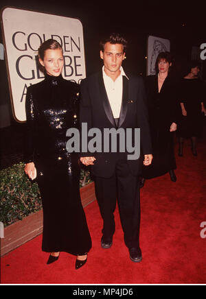 Johnny Depp et Kate Moss Johnny Depp Kate Moss-y-événement dans la vie d'Hollywood, Californie - Red Carpet Event, USA, Cinéma, Célébrités, photographie, Bestof, Arts, Culture et divertissement, Célébrités, Mode Topix Meilleur de Hollywood, la vie, événement dans la vie d'Hollywood, Californie - Tapis rouge et en backstage, cinéma, télévision, célébrités, célébrités de la musique, Topix Bestof, Arts, Culture et divertissement, vertical, une seule personne, la photographie, les trois quarts, de 1993 à 1999, l'enquête de crédit , tsuni@Gamma-USA.com Tsuni / USA,  = = = Red Carpet Event, USA, Cinéma, Célébrités, la photographie, l'Art Banque D'Images