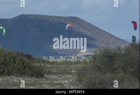 Le repos et l'amusement sur la plage de Fuerteventura, Espagne Banque D'Images