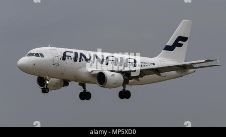 Airbus A320 de Finnair landing Banque D'Images