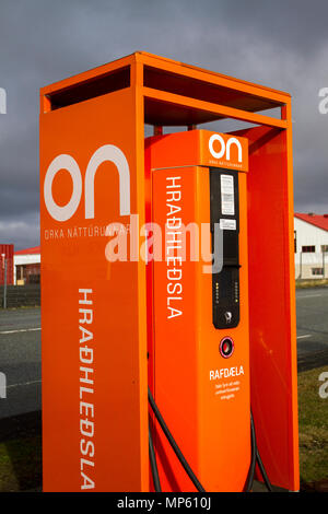 Orkusalan points de recharge pour voitures électriques. Attractions sur le cercle d'or à vélo, de l'Islande Banque D'Images