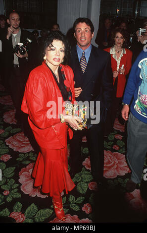 Silvester Stallone Sylvester Stallone & maman Jackie & Événement mom à Hollywood, Californie - La vie de l'événement Tapis Rouge, USA, Cinéma, Célébrités, photographie, Bestof, Arts, Culture et divertissement, Célébrités, Mode Topix Meilleur de Hollywood, la vie, événement dans la vie d'Hollywood, Californie - Tapis rouge et en backstage, cinéma, télévision, célébrités, célébrités de la musique, Topix Bestof, Arts, Culture et divertissement, vertical, une seule personne, la photographie, les trois quarts, de 1993 à 1999, l'enquête de crédit , tsuni@Gamma-USA.com Tsuni / USA,  = = = Red Carpet Event, USA, Cinéma, Célébrités, Photograp Banque D'Images
