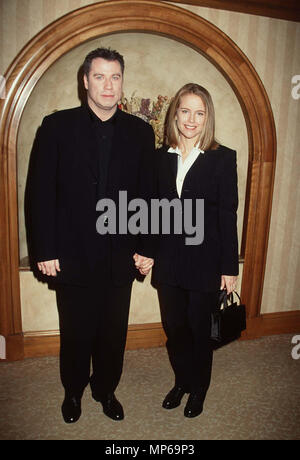 John Travolta, Kelly Preston et John Travolta et Kelly Preston événement dans la vie d'Hollywood, Californie - Red Carpet Event, USA, Cinéma, Célébrités, photographie, Bestof, Arts, Culture et divertissement, Célébrités, Mode Topix Meilleur de Hollywood, la vie, événement dans la vie d'Hollywood, Californie - Tapis rouge et en backstage, cinéma, télévision, célébrités, célébrités de la musique, Topix Bestof, Arts, Culture et divertissement, vertical, une seule personne, la photographie, les trois quarts, de 1993 à 1999, l'enquête de crédit , tsuni@Gamma-USA.com Tsuni / USA,  = = = Red Carpet Event, USA, l'industrie du cinéma, des célébrités, Photo Banque D'Images