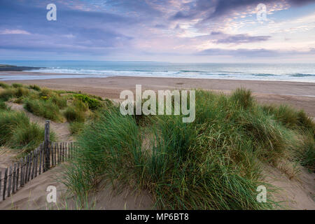 Les dunes de sable de Croyde Bay sur la côte nord du Devon, Angleterre. Banque D'Images