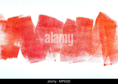 Rouleau de peinture rouge abstrait coup sur le mur blanc Banque D'Images