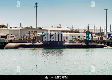 Adélaïde, Australie du Sud - le 26 janvier 2014 : Australian Submarine Corporation de construction de sous-marins de classe Collins pour le progrès de l'Aviation royale australienne Banque D'Images