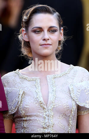 Cannes, France. 19 mai, 2018. Kristen Stewart assistant à la cérémonie de clôture avec la création au cours du 71e Festival du Film de Cannes au Palais des Festivals le 19 mai 2018 à Cannes, France | worldwide Credit : dpa/Alamy Live News Banque D'Images