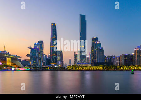 , Guangzh Guangzh, Chine. 21 mai, 2018. Guangzhou, Chine 21 mai 2018 : Gratte-ciel à Guangzhou, province du Guangdong en Chine du sud. Crédit : SIPA Asie/ZUMA/Alamy Fil Live News Banque D'Images