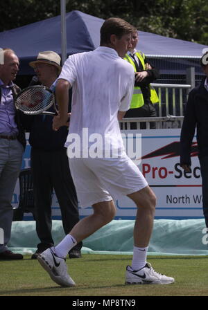 Peter-Fleming et Peter Mcnamara jouer au tournoi de tennis de Liverpool Fairbrother/AlamyPeter crédit Ian Fleming Banque D'Images