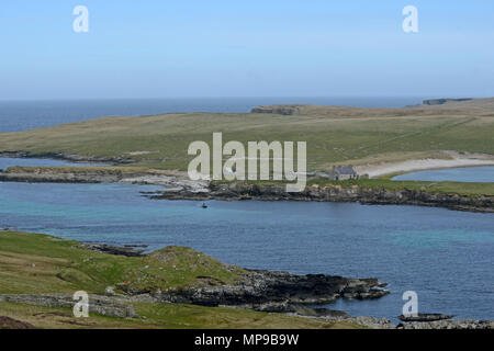 La signalisation et le zoom des photos de Noss national nature reserve est de Shetland off Bressay uniquement accessible par les petites nervures Banque D'Images