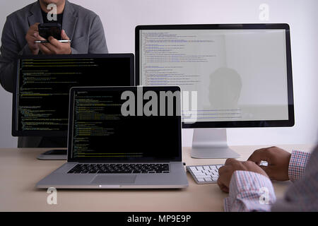 Élaborer des programmes de travail du programmeur Web Design technologies La technologie en ligne Banque D'Images