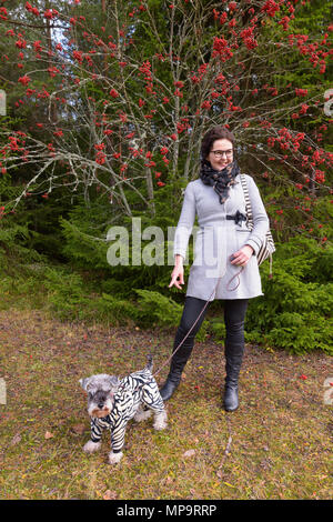 Belle femme mature s'évader avec la nature Banque D'Images