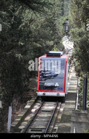 Trajet en funiculaire sur le mont Mtatsminda à Tbilissi Banque D'Images