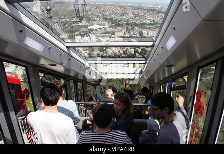 Trajet en funiculaire sur le mont Mtatsminda à Tbilissi Banque D'Images