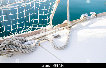 Portrait de bateau à voile sur la mer ouverte Banque D'Images