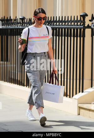 Suranne Jones et Jason Watkins arrivent pour une matinée de "gelé" au Theatre Royal Haymarket comprend : Suranne Jones Où : London, Royaume-Uni Quand : 21 Avr 2018 Crédit : WENN.com Banque D'Images