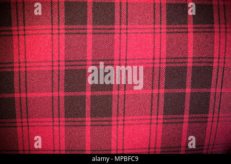 Canapé en cuir Texture Seamless Background, tissus rouges d'un canapé avec des bandes noires Banque D'Images