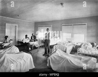 L'intérieur, de l'hôpital d'ARC, Tulsa, Oklahoma. Le 1 novembre 1921. Les patients qui se remettent d'effets de la race riot du 1er juin, 1921 Banque D'Images