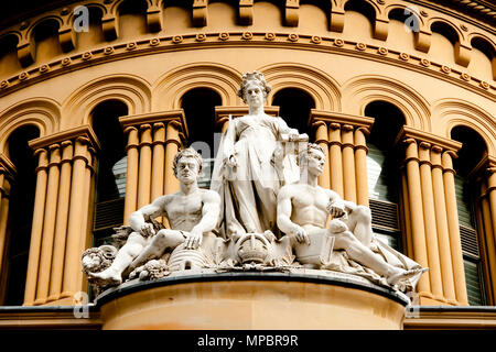 Queen Victoria Building Statues - Sydney - Australie Banque D'Images