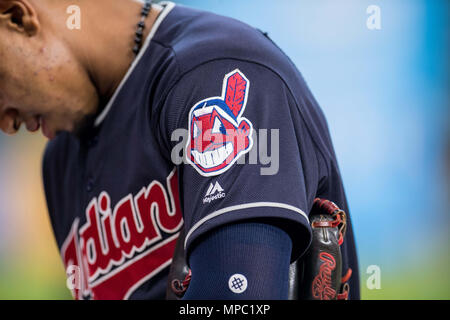 19 mai 2018 : Le chef Wahoo logo peut être vu sur le manchon d'un Indiens jersey porté par Francisco Lindor pendant un match entre les Astros de Houston et les Indians de Cleveland au Minute Maid Park de Houston, TX...Trask Smith/CSM Banque D'Images