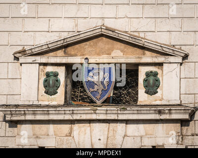 Détails de l'ancienne porte de la ville de Cres (Croatie) Banque D'Images