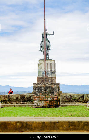 POPAYAN, COLOMBIE - février 06, 2018 : vue extérieure de la Statue de Sebastian de Belalcazar sur le Monte del Morro Hill dans le Popayan Banque D'Images