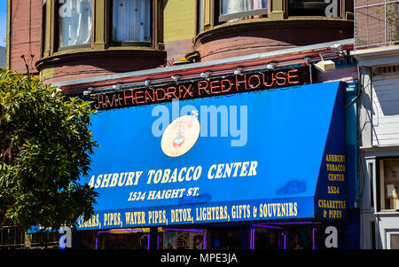 San Francisco, CA. Jimi Hendrix - Red House c'était l'appartement de Jimi Hendrix lorsqu'il vivait dans le quartier de Haight-Ashbury à San Francisco. Banque D'Images