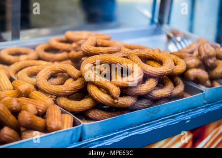 Rue dessert turc Halka Tatlisi (cuisine traditionnelle) Banque D'Images