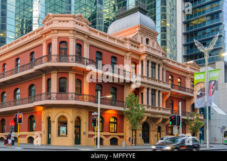 Le Palace Hôtel est un point de repère trois étages bâtiment historique classé dans le quartier central des affaires - Perth, Western Australia, Australia Banque D'Images