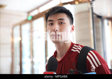 Shanghai, Ningbo, Chine. 23 mai, 2018. Ningbo, Chine 23 mai 2018 : Les membres de l'équipe masculine de volleyball Chinois arrivent à Ningbo pour la prochaine Ligue mondiale FIVB Volleyball 2018 dans l'est de la Chine, la Province de Zhejiang. Crédit : SIPA Asie/ZUMA/Alamy Fil Live News Banque D'Images