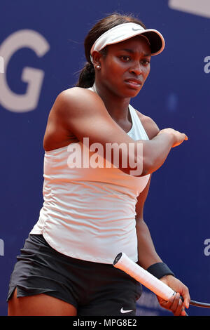 Nuremberg, Allemagne. 23 mai, 2018. 23 mai 2018, l'Allemagne, Nuremberg : Tennis, WTA-Tour, féminin. Sloane Stephens de l'US frapper un coup droit. Crédit : Daniel Karmann/dpa/Alamy Live News Banque D'Images