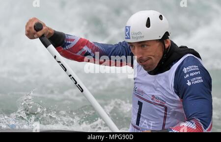 Waltham Cross, Hertfordshire, Royaume-Uni. 23 mai 2018. David Florence (trois médailles d'argent olympiques C1M) au cours de simulations de course. Journée des médias en Slalom avant le début de la saison internationale 2018. Lee Valley White Water Centre. Waltham Cross. Le Hertfordshire. UK. Le 23/05/2018. Credit : Sport en images/Alamy Live News Crédit : Sport en images/Alamy Live News Banque D'Images