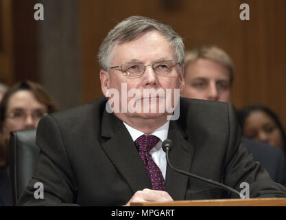 Washington, District de Columbia, Etats-Unis. 23 mai, 2018. L'Emory A. séries III apparaît devant le Sénat des États-Unis Commission de la sécurité intérieure et les affaires gouvernementales sur sa nomination au poste de directeur du Bureau de l'éthique dans l'administration sur la colline du Capitole à Washington, DC le mercredi 23 mai 2018.Crédit : Ron Sachs/CNP Crédit : Ron Sachs/CNP/ZUMA/Alamy Fil Live News Banque D'Images