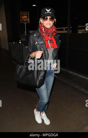 Los Angeles, CA, USA. 23 mai, 2018. Elizabeth Banks vu à LAX à Los Angeles, Californie le 23 mai 2018. Crédit : John Misa/media/Alamy Punch Live News Banque D'Images