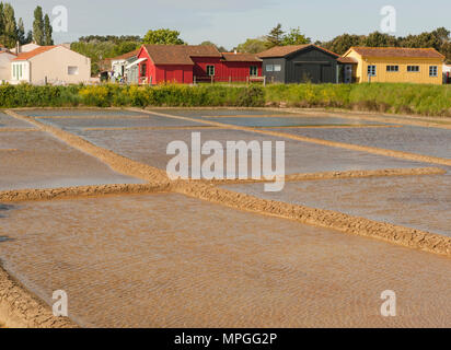 Le Port de salines rappelle aujourd'hui comme un musée en plein air de la production et du patrimoine de sel. Banque D'Images