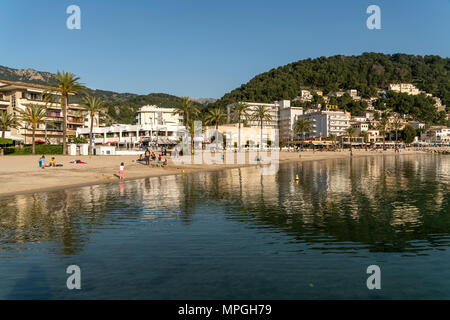 Strand Platja des Traves à Port de Soller, Majorque, Baléares, Espagne | plage Platja des Traves, Port de Soller, Majorque, Îles Baléares, Espagne, Banque D'Images